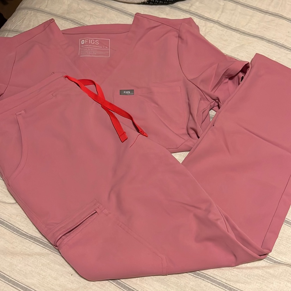 FIGS SCRUB SET